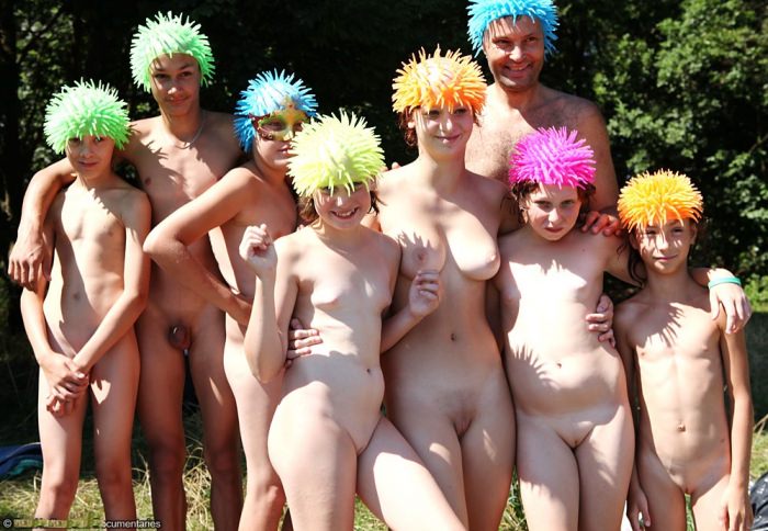 Nackte Naturisten feier im Natur video